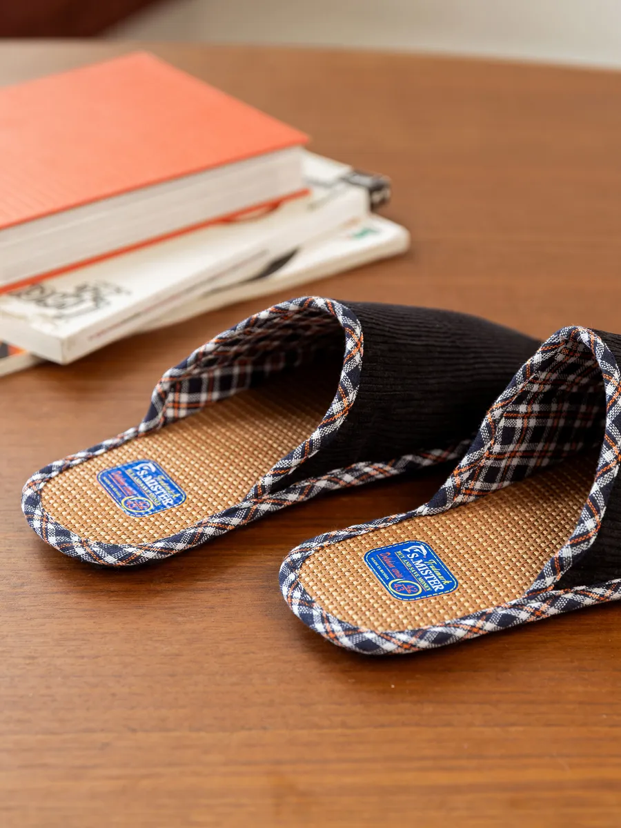 Тапочки домашние мужские А-67-001-01 закрытые (р.40/41)